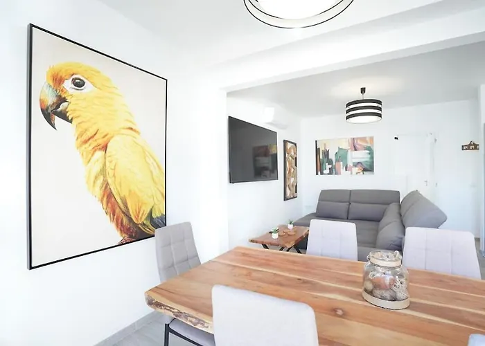 Luxury Solarium, Jacuzzi, A/c&wi-fi Apartament