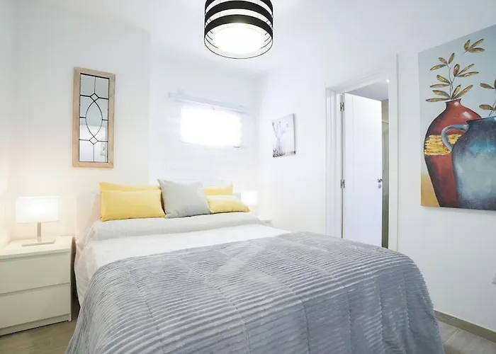 Apartment Luxury Solarium, Jacuzzi, A/c And Wi-fi *