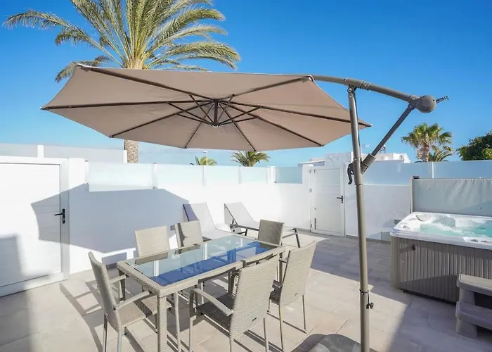 Luxury Solarium, Jacuzzi, A/c And Wi-fi Apartment