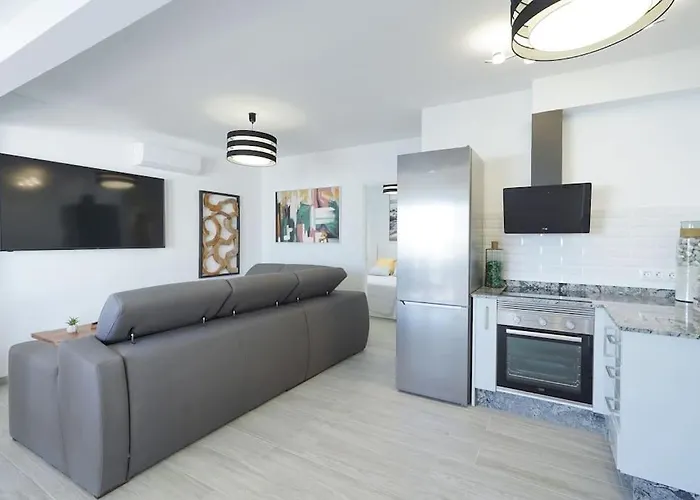 Luxury Solarium, Jacuzzi, A/c And Wi-fi Apartment