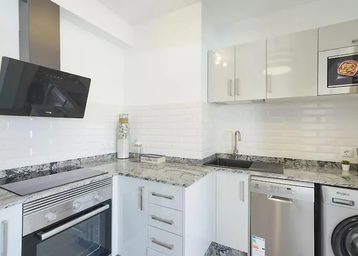 Luxury Solarium, Jacuzzi, A/c&wi-fi