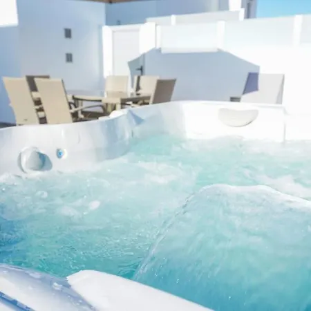 Apartment Luxury Solarium, Jacuzzi, A/c And Wi-fi