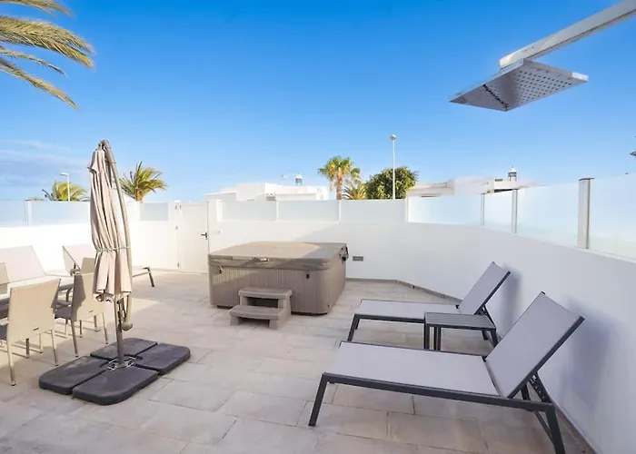 Daire Luxury Solarium, Jacuzzi, A/c And Wi-fi *